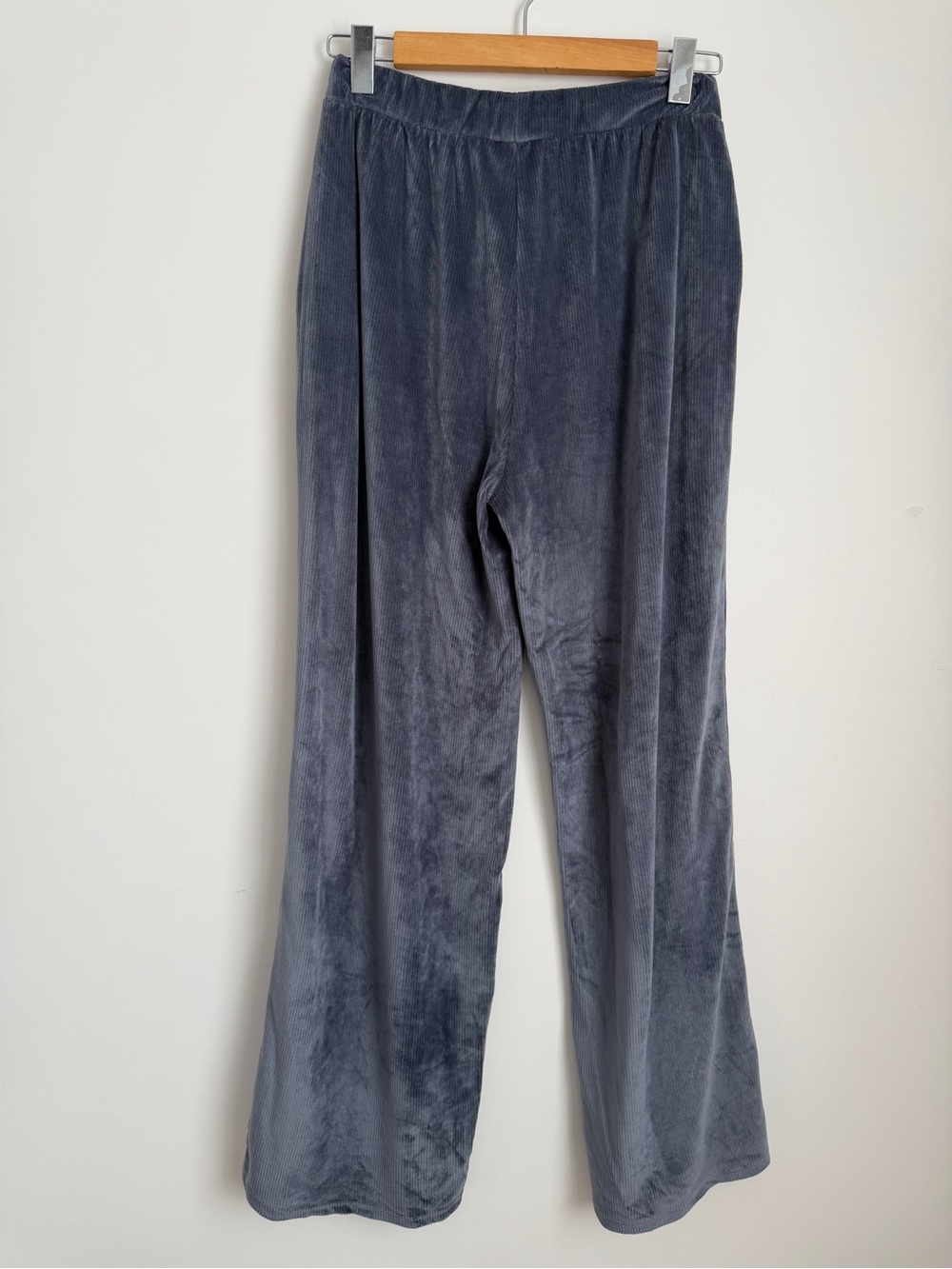 Vuori Haven Wide-Leg Lounge Pants Velour Rib Knit Azure Size M - Picture 4 of 10